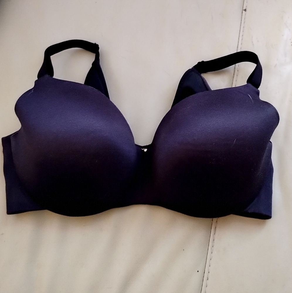 Cacique Black Seamless T-Shirt Bra